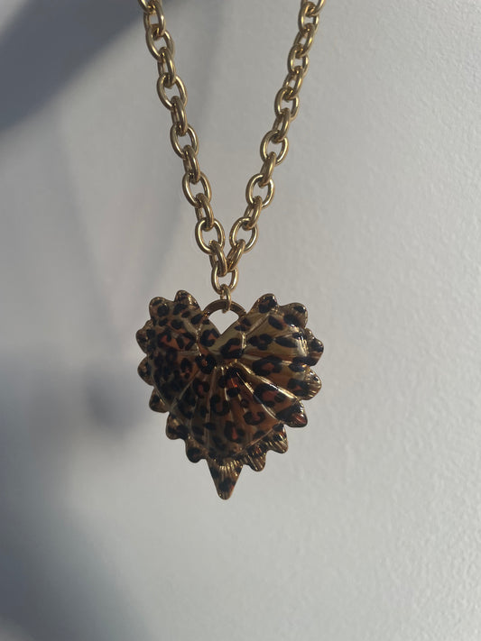 Collier Wild