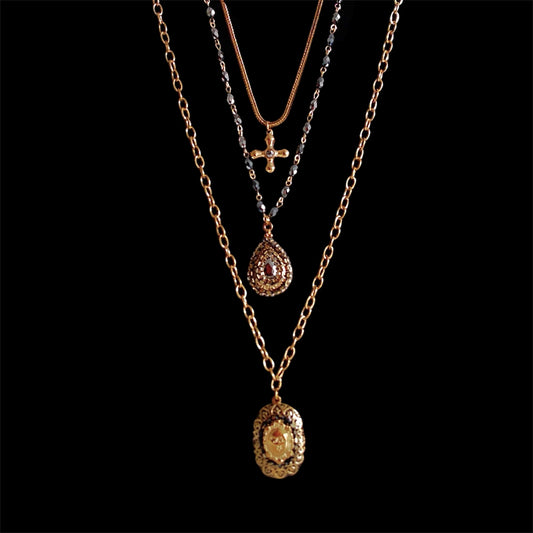 Collier Fury